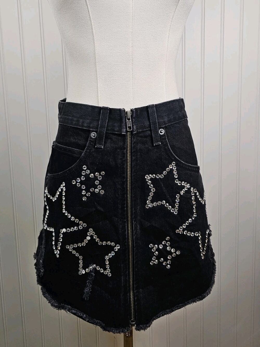 Carmar Beatrice Rhinestone Star Studded Mini Denim Skirt Women's Size 26 Black